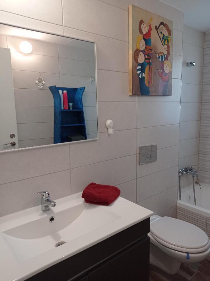 דירות חיפה New! Great Location! Vibrant Downtown, Talpiot Market, Flea Market, Carmel Beach, Close To Everywhere מראה חיצוני תמונה
