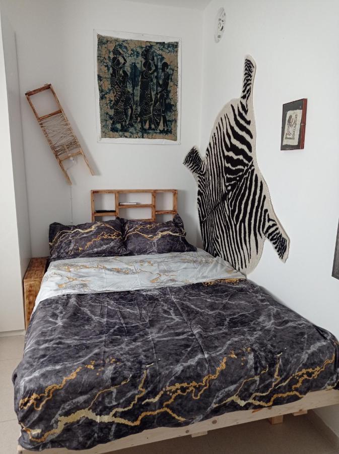 דירות חיפה New! Great Location! Vibrant Downtown, Talpiot Market, Flea Market, Carmel Beach, Close To Everywhere מראה חיצוני תמונה