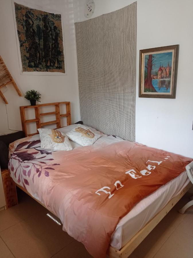 דירות חיפה New! Great Location! Vibrant Downtown, Talpiot Market, Flea Market, Carmel Beach, Close To Everywhere מראה חיצוני תמונה