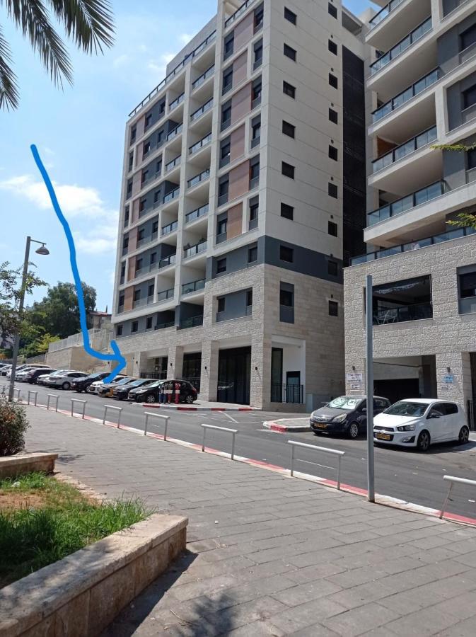 דירות חיפה New! Great Location! Vibrant Downtown, Talpiot Market, Flea Market, Carmel Beach, Close To Everywhere מראה חיצוני תמונה