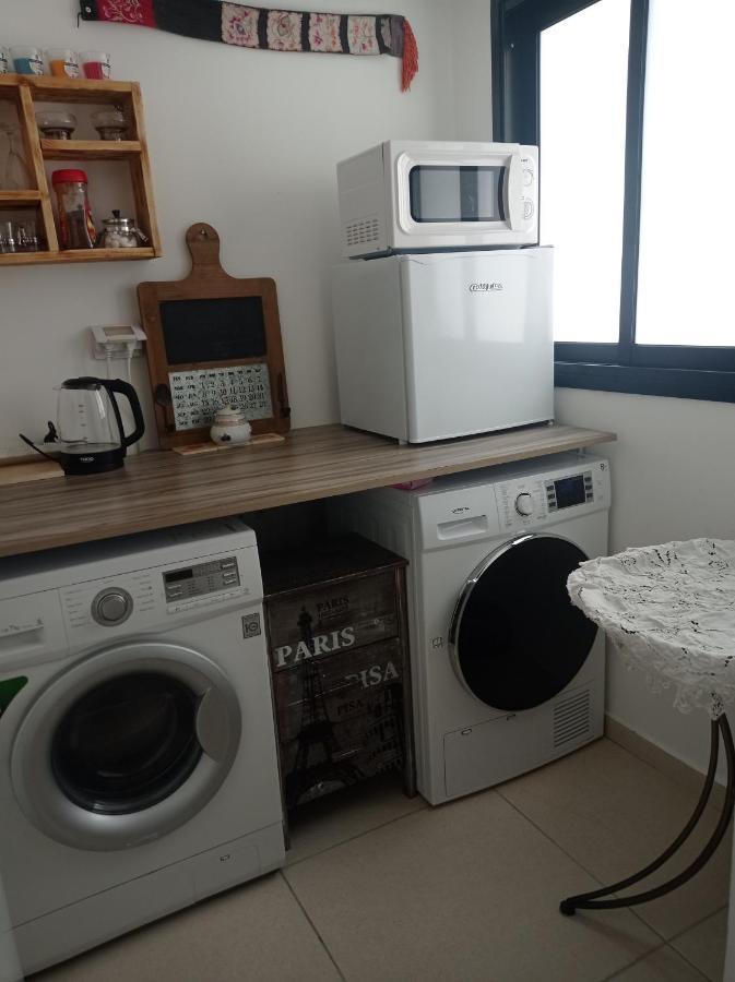דירות חיפה New! Great Location! Vibrant Downtown, Talpiot Market, Flea Market, Carmel Beach, Close To Everywhere מראה חיצוני תמונה