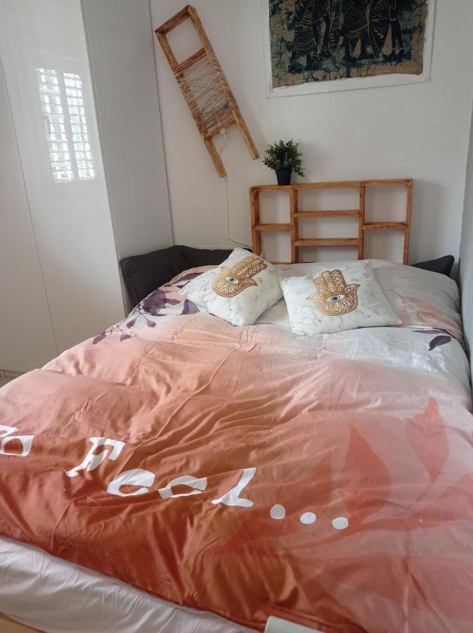 דירות חיפה New! Great Location! Vibrant Downtown, Talpiot Market, Flea Market, Carmel Beach, Close To Everywhere מראה חיצוני תמונה